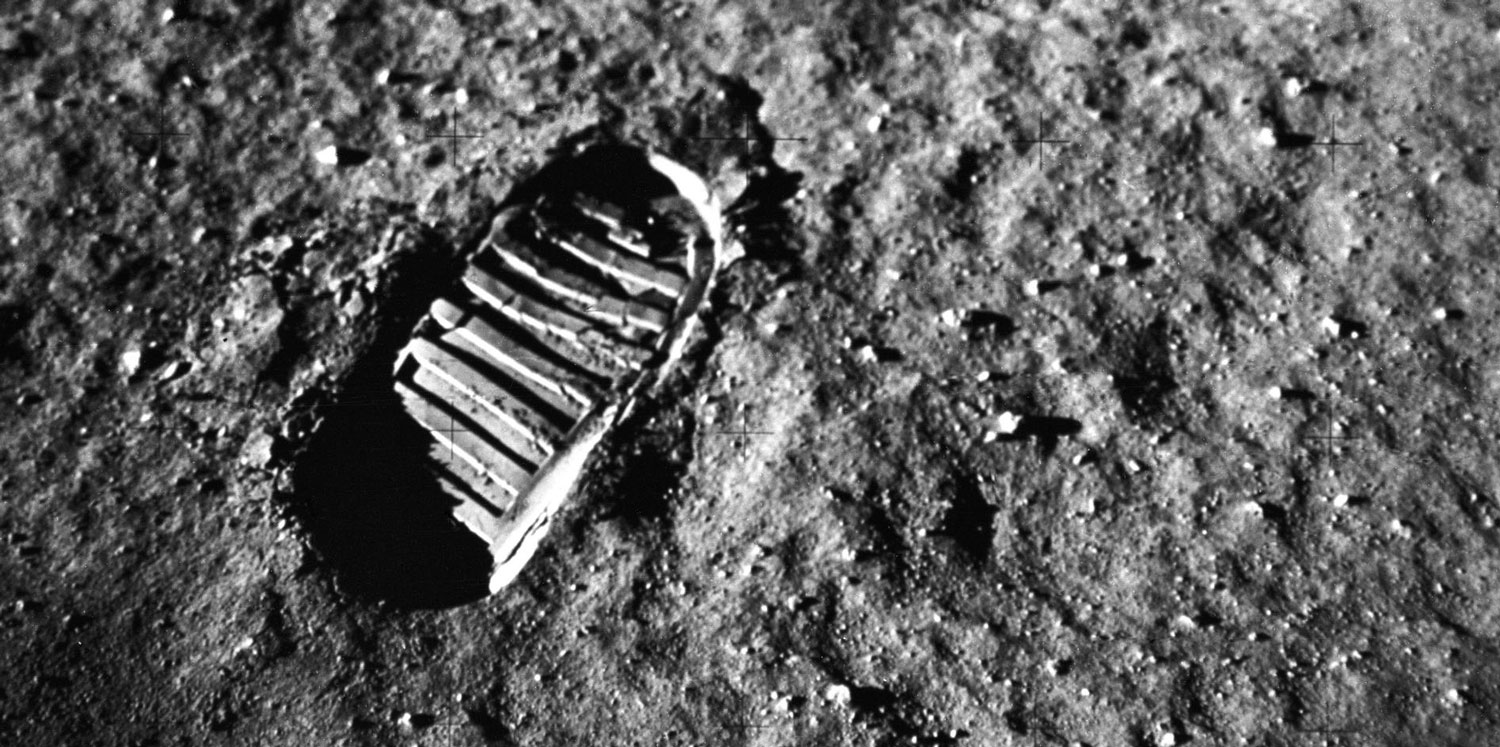 Lunar footprint